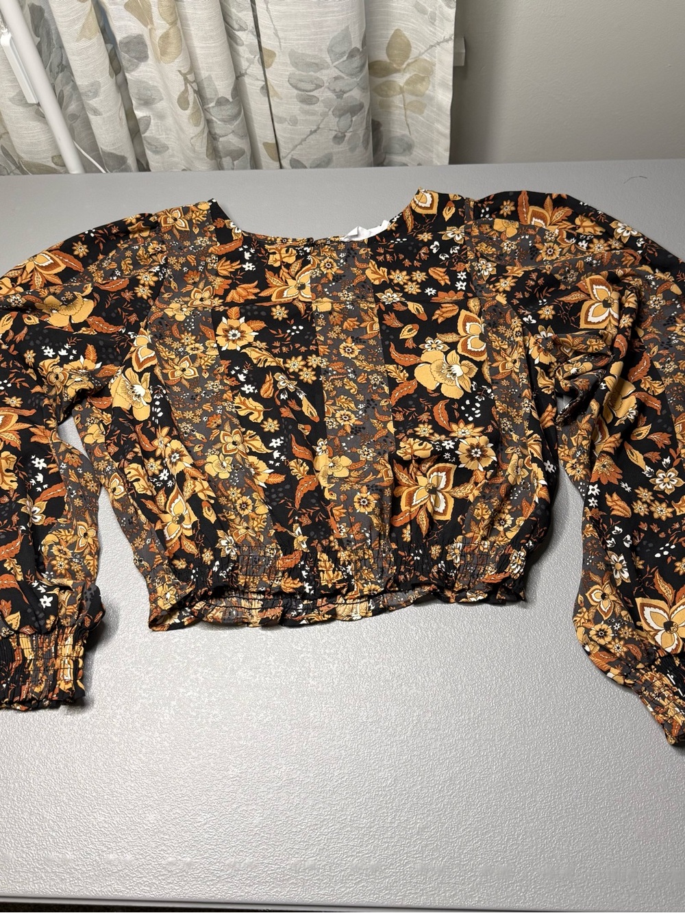 Floral Long-Sleeve Smocked Hem Crop Top - Black & Mustard